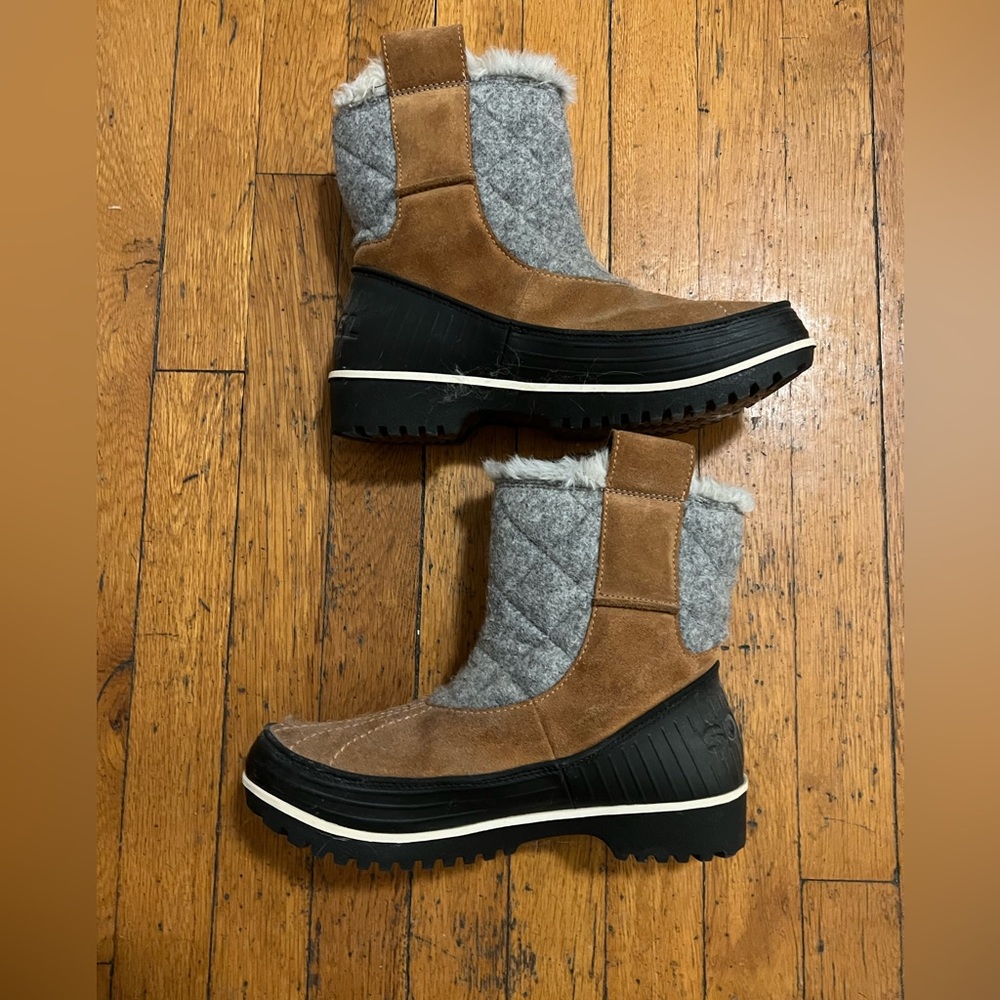 Sorel winter boots size 8.5